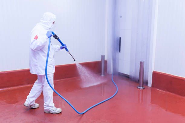 Animal Enclosure Cleaning in Hartford, MI